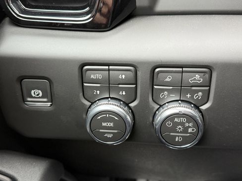 New 2026 GMC Sierra 3500 AT4 image 33