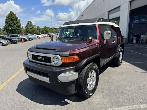Used 2007 Toyota FJ Cruiser 4WD w/ Upgrade Pkg 2 image 11
