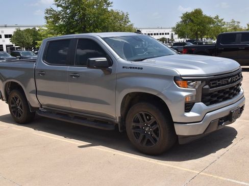 Used 2024 Chevrolet Silverado 1500 Custom w/ Turbomax Blackout Package RWD image 4