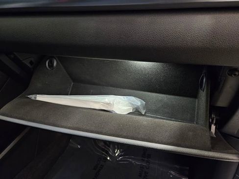 Used 2022 Kia Telluride EX w/ EX Premium Package image 19