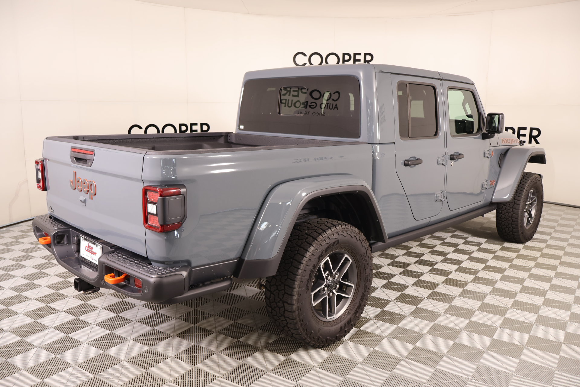 Used 2026 Jeep Gladiator Mojave AWD/4WD image 22