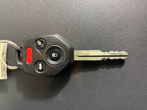 Used 2017 Subaru Outback 2.5i Premium image 36