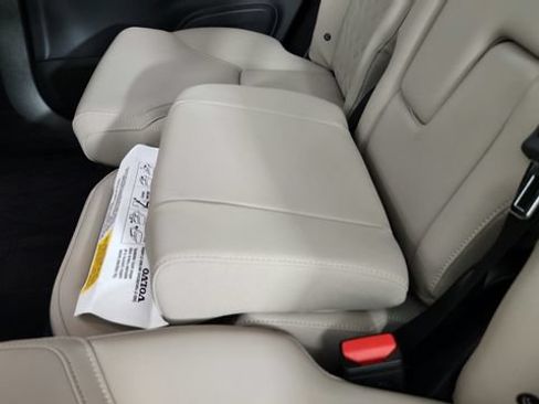 Certified 2026 Volvo XC90 B6 Plus w/ Protection Package Premier AWD/4WD image 31
