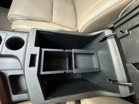 Used 2008 Toyota Sequoia Platinum RWD image 31