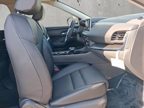 Certified 2024 Nissan Rogue SV w/ SV Premium Package FWD image 24