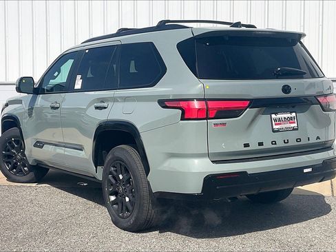 New 2026 Toyota Sequoia Platinum image 3
