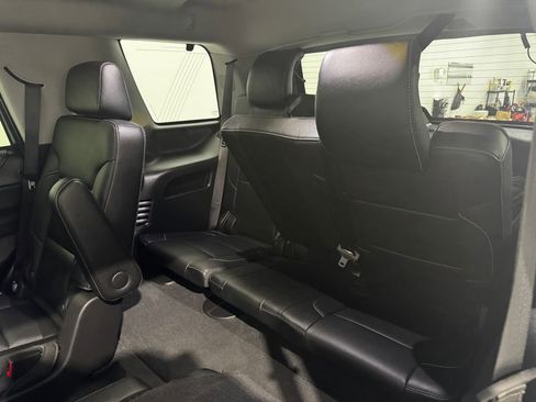 Used 2020 Chevrolet Tahoe Premier AWD/4WD image 19
