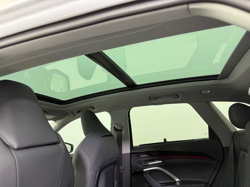 New 2025 Audi Q5 Premium Plus image 17