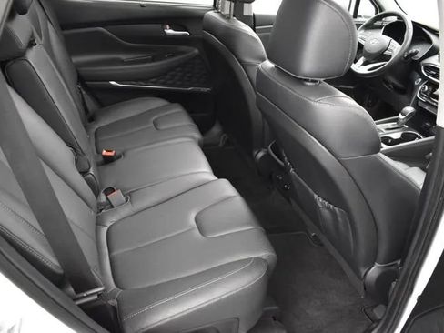 Used 2020 Hyundai Santa Fe SEL w/ Convenience + Premium Package FWD image 17