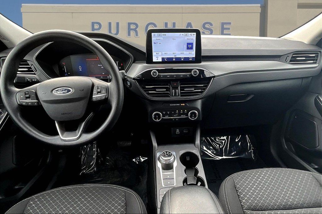 Used 2025 Ford Escape Active FWD image 9
