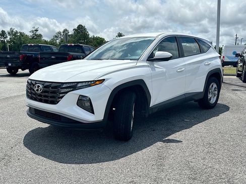 Used 2023 Hyundai Tucson SE w/ Cargo Package AWD/4WD image 2