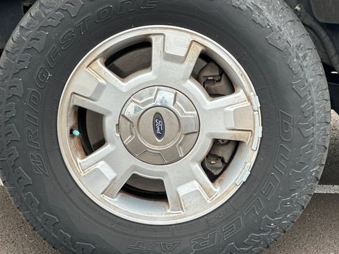 Used 2014 Ford F150 XLT image 23