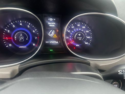 Used 2014 Hyundai Santa Fe Sport 2.0T image 11