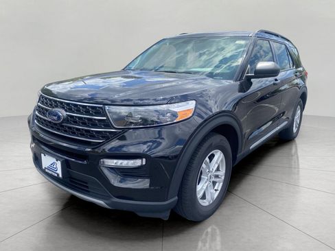 Certified 2024 Ford Explorer XLT w/ Equipment Group 202A AWD/4WD image 7