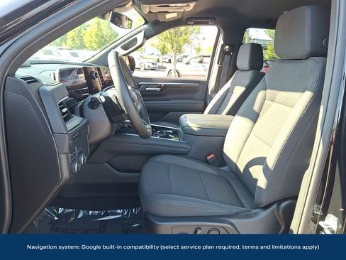 Used 2025 Chevrolet Tahoe LS AWD/4WD image 2