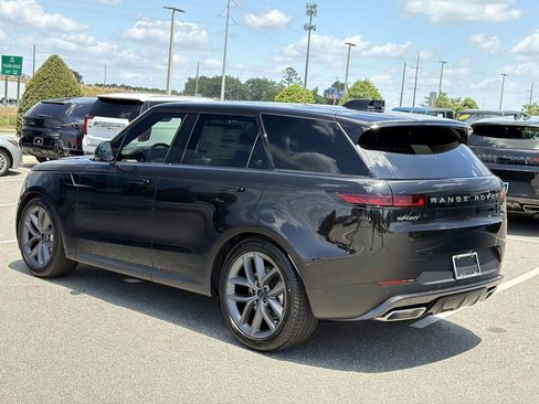 New 2026 Land Rover Range Rover Sport SE AWD/4WD image 3