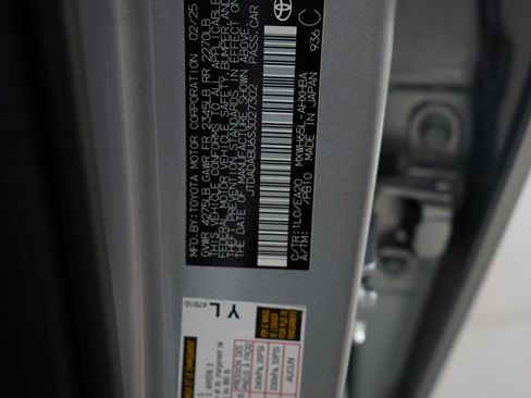 Used 2025 Toyota Prius Limited w/ Limited Premium Package image 26