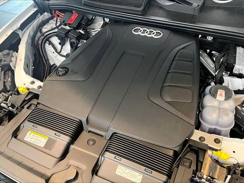 New 2026 Audi Q7 Premium Plus image 17