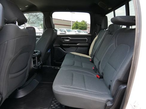 Used 2019 RAM 1500 Big Horn AWD/4WD image 18