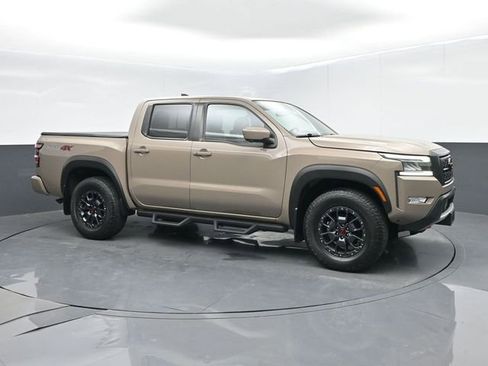 Used 2022 Nissan Frontier PRO-4X w/ Pro-4X Premium Package AWD/4WD image 9