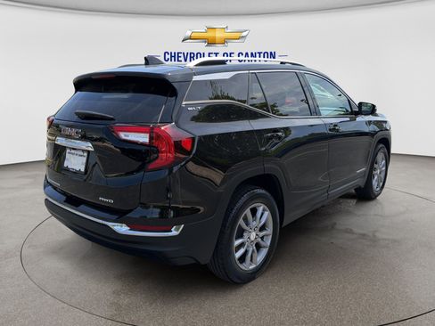 Used 2022 GMC Terrain SLT w/ Tech Package AWD/4WD image 5
