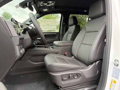 New 2026 Chevrolet Tahoe Z71 w/ Comfort Package AWD/4WD image 9