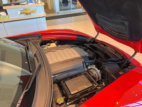 Used 2014 Chevrolet Corvette Stingray Coupe image 25