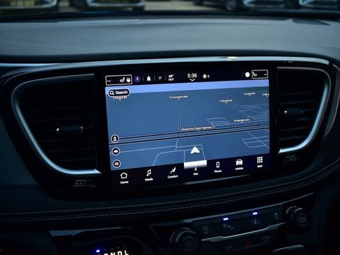 New 2026 Chrysler Pacifica Limited w/ S Appearance Package image 45