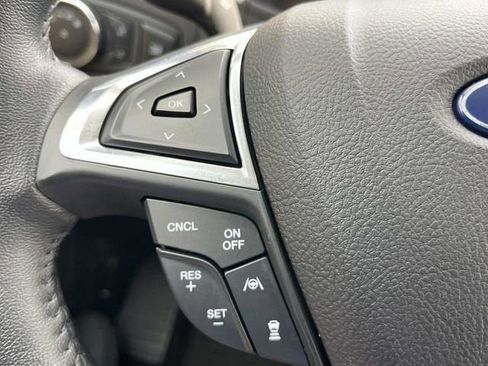 Used 2020 Ford Edge SEL image 42