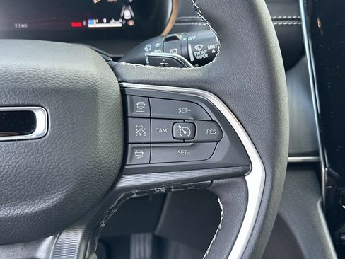 New 2025 Jeep Grand Cherokee L Laredo w/ Luxury Tech Group I image 29