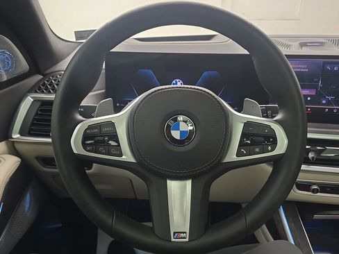 Certified 2025 BMW X7 xDrive40i w/ Executive Package AWD/4WD image 15