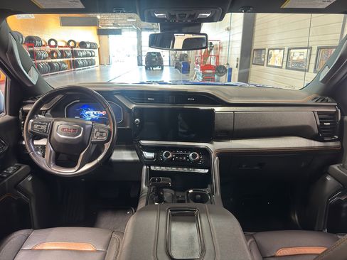 Used 2022 GMC Sierra 1500 AT4 w/ Sierra Safety Plus Package image 17