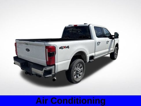 Used 2025 Ford F250 Lariat w/ Lariat Ultimate Package AWD/4WD image 4