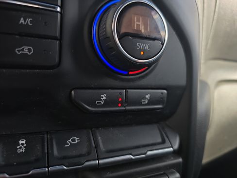 Used 2019 Chevrolet Silverado 1500 LT w/ All-Star Edition image 29