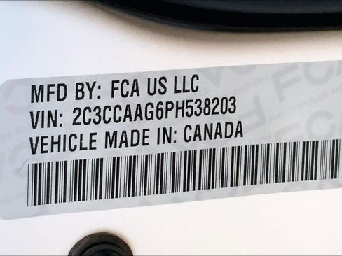 Used 2023 Chrysler 300 Touring w/ Sport Appearance Package image 33