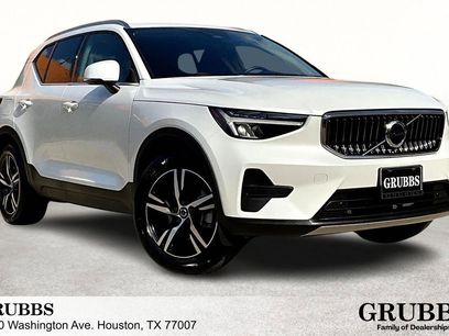 Certified 2025 Volvo XC40 B5 Core