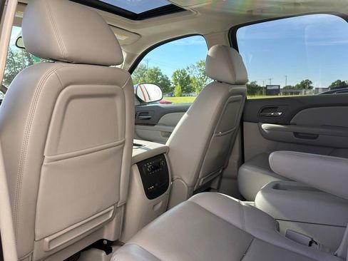 Used 2013 Chevrolet Tahoe LTZ AWD/4WD image 12