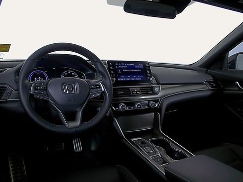 Used 2022 Honda Accord Sport image 12