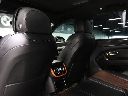 Used 2020 Bentley Bentayga Design Series AWD/4WD image 20