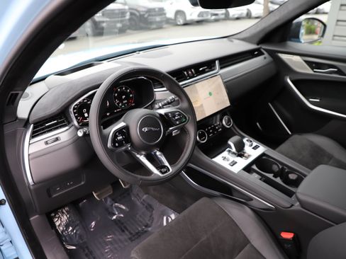 New 2026 Jaguar F-PACE SVR AWD/4WD image 17