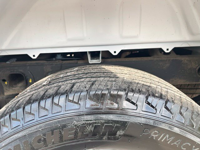 Used 2025 Chevrolet Silverado 1500 LT RWD image 9