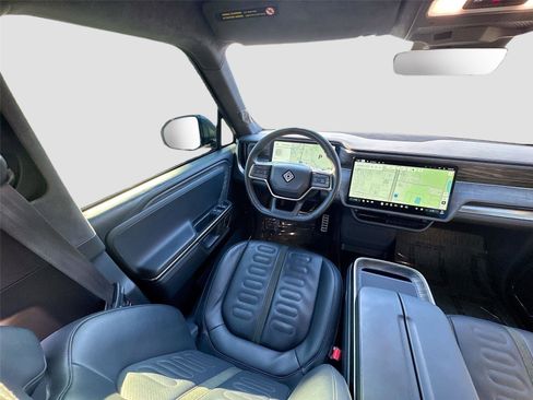 Used 2022 Rivian R1T Launch Edition image 4