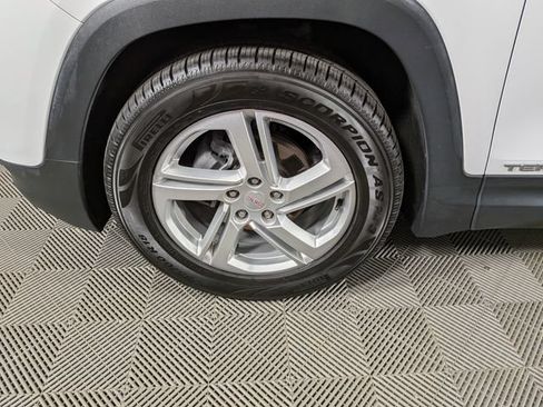 Used 2020 GMC Terrain SLE w/ Driver Convenience Package FWD image 35