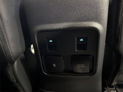 Used 2024 Ford Bronco Outer Banks image 32