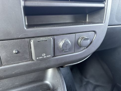 Used 2018 Chevrolet Express 2500 w/ Safety Package RWD image 16
