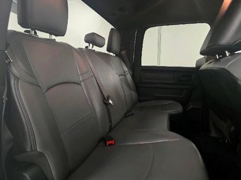 Used 2022 RAM 2500 Tradesman w/ Chrome Appearance Group AWD/4WD image 17