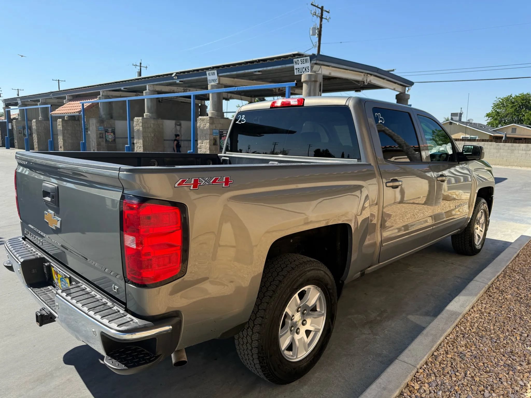 Used 2017 Chevrolet Silverado 1500 LT w/ All Star Edition AWD/4WD image 7
