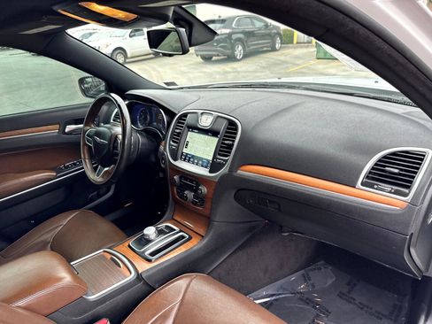 Used 2018 Chrysler 300 C w/ Sun, Sound & Nav Package image 20