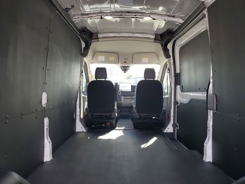 New 2026 Ford Transit 250 148 Medium Roof w/ Load Area Protection Package image 8