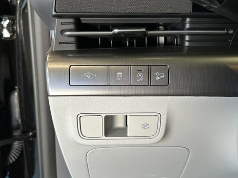 Used 2026 Hyundai Kona SE AWD/4WD image 18